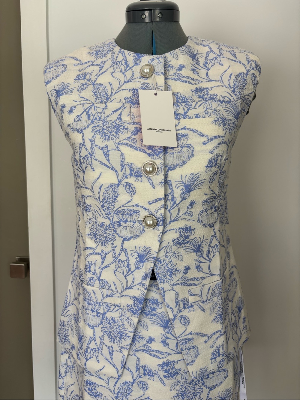 Amanda Uprichard English Blue Floral Jacquard Long Vest Top XS NWT